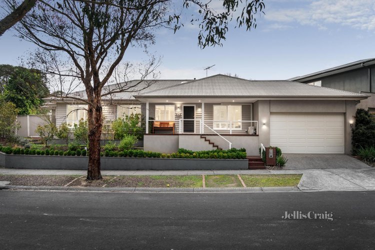21 Luscombe Drive Diamond Creek 3089