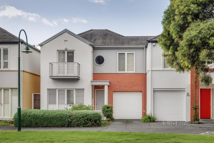 21 Mariposa Place Port Melbourne 3207