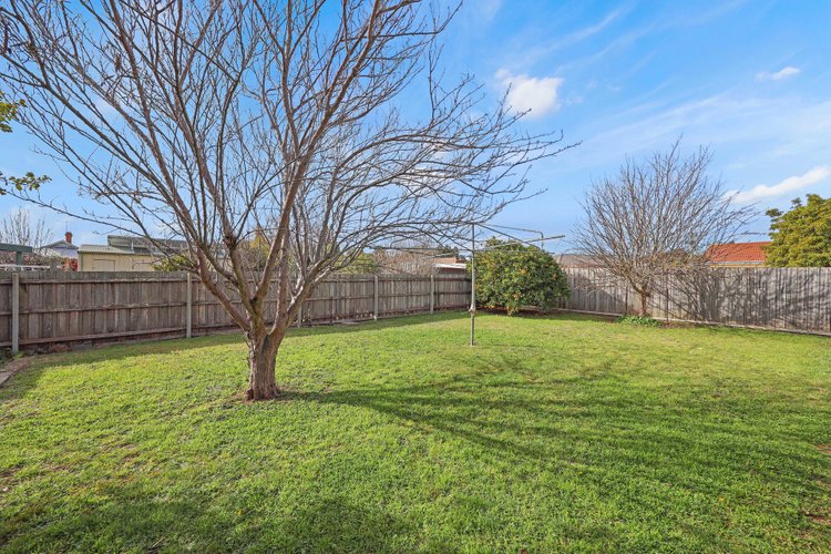 21 Mceacharn Street, East Bairnsdale