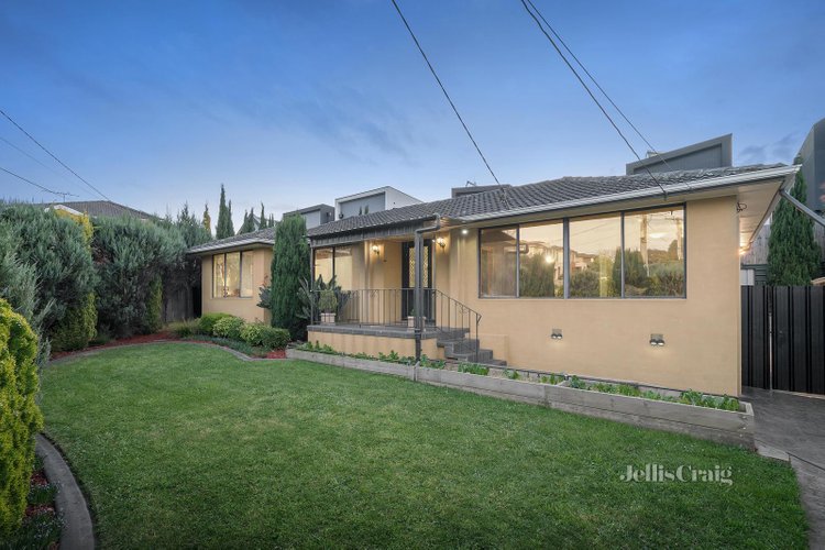 21 Medhurst Street Burwood East 3151