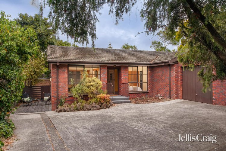 2 1 Neath Street Surrey Hills 3127