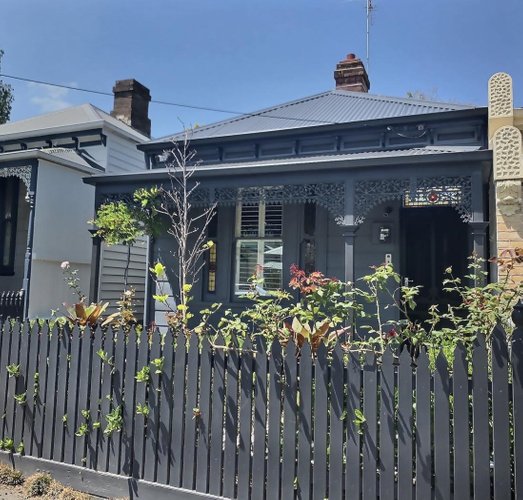 21 Sercombe  Grove Hawthorn 3122