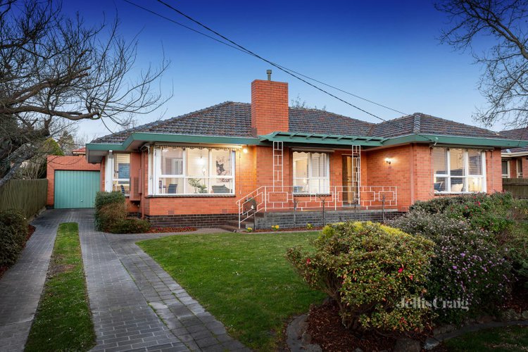 21 Smithdene Avenue Ringwood East 3135