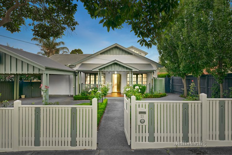21 Walerna Road Glen Iris 3146
