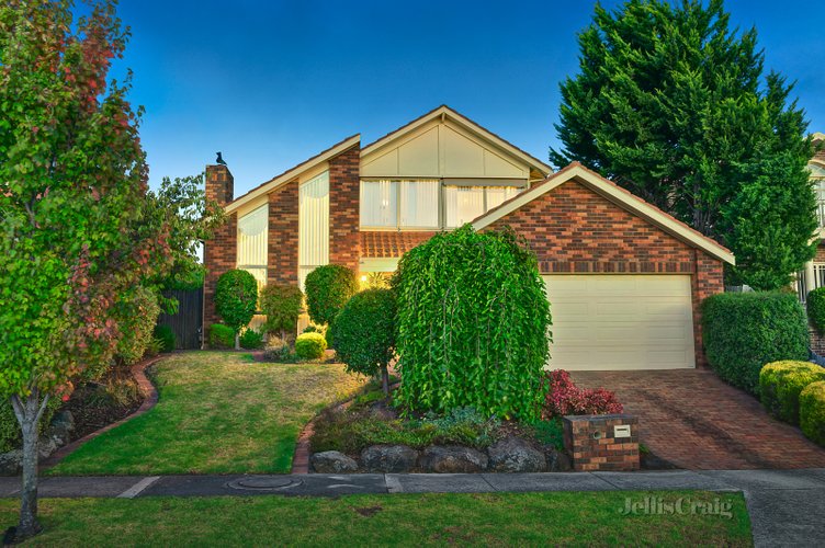 21 Wattlebird Court Burwood 3125