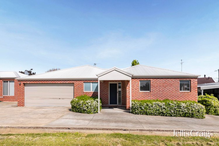 2 1 Whitta Street Sebastopol 3356