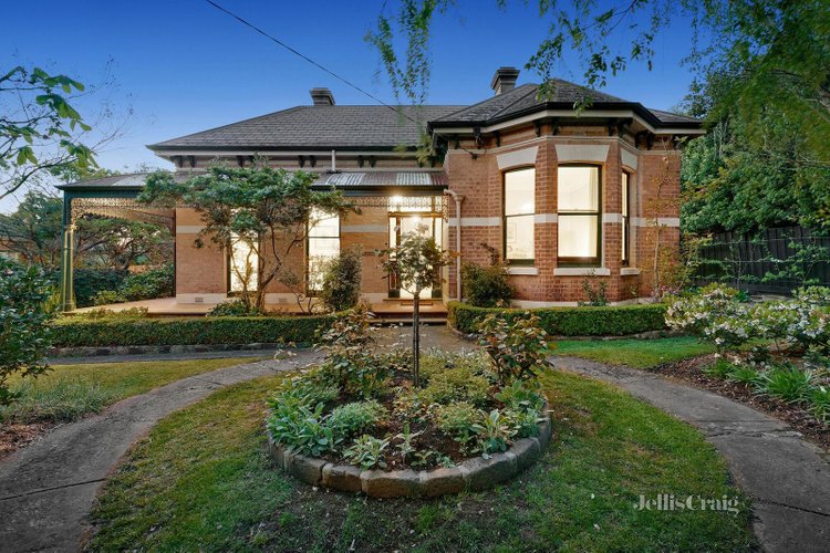 21 Wolseley Close Mont Albert 3127
