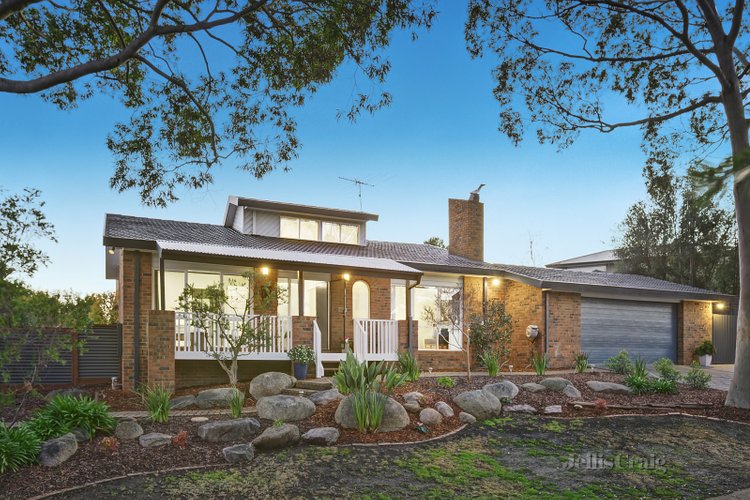 21 Yaralla Crescent St Helena 3088