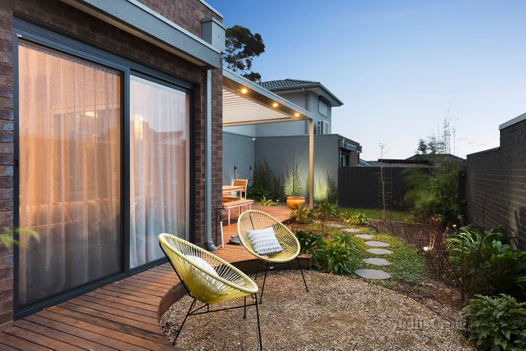 2/10 Almay Grove Heidelberg 3084