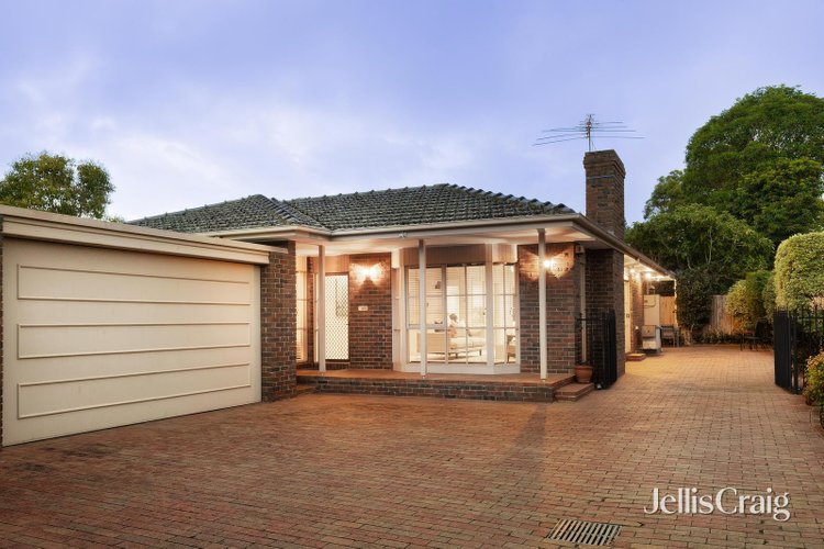 2 10 Athelstan Road Camberwell 3124