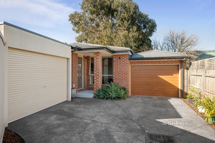 2 10 Brady Road Bentleigh East 3165