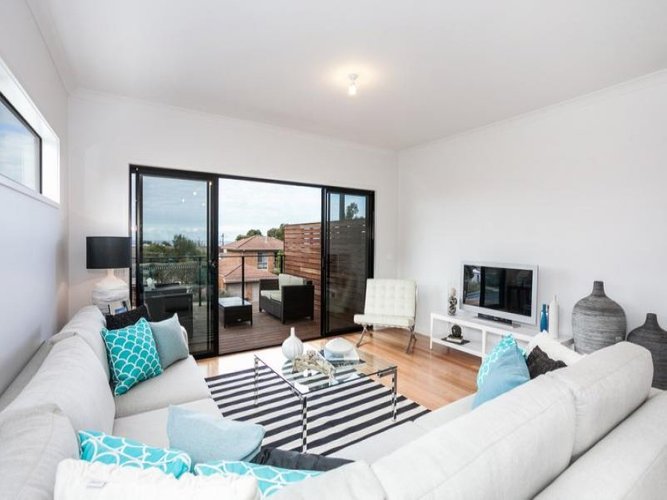 2/10 Casino Court, Torquay