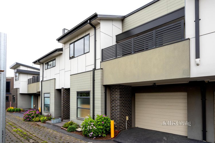 2 10 Collace Street Brunswick 3056