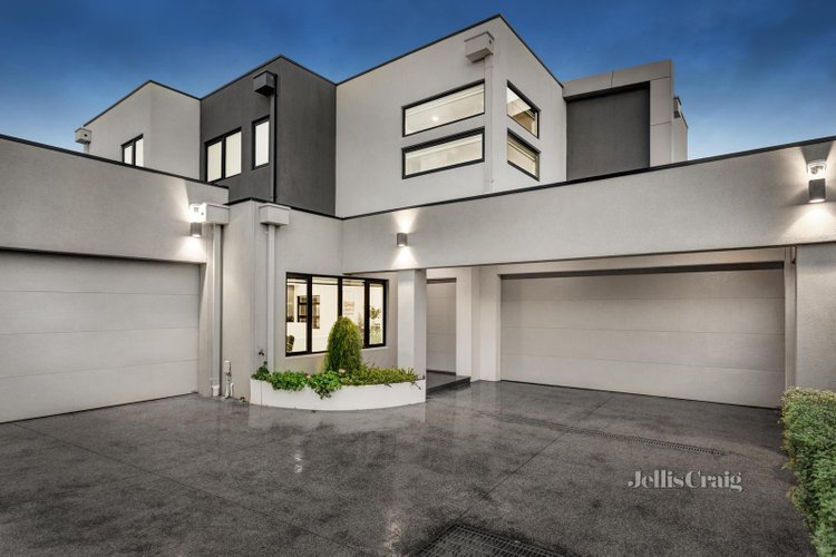 2 10 Heath Street Glen Waverley 3150