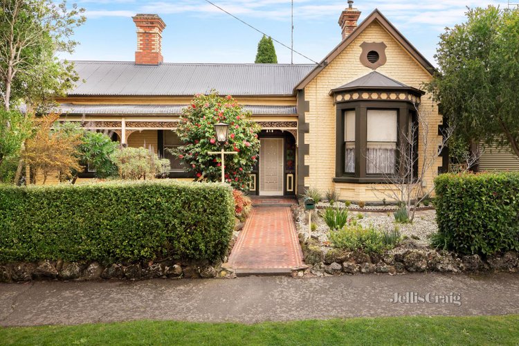 210 Lyons Street South Ballarat Central 3350