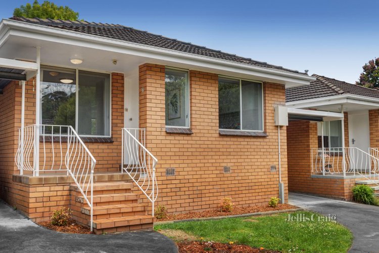 2 10 New Street Ringwood 3134