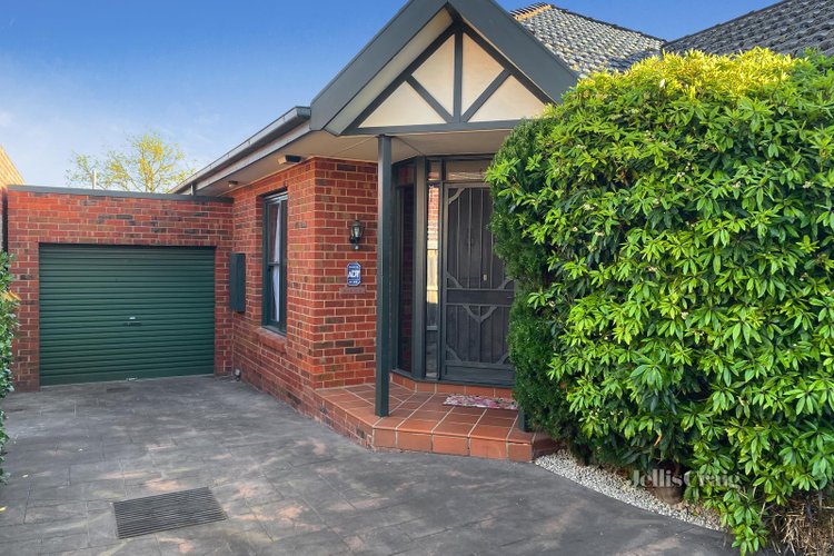 2 10 Ross Street Bentleigh 3204