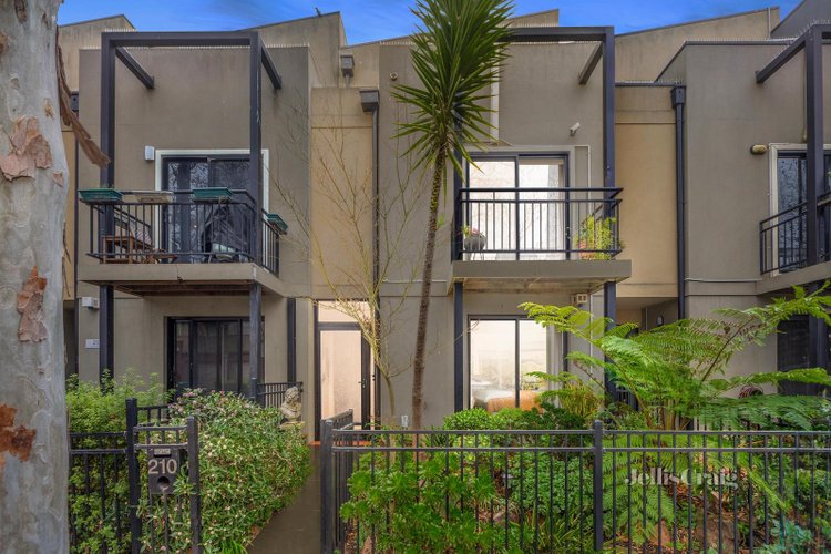 210 Stockmans Way Kensington 3031