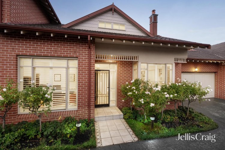 2 10 Tollington Avenue Malvern East 3145