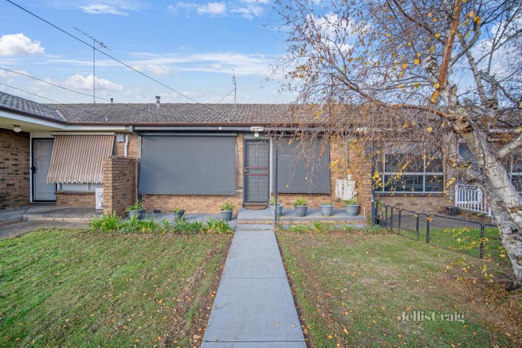 2 1005 Grevillea Road Wendouree 3355