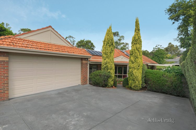 2/102 Harborne Street Macleod 3085
