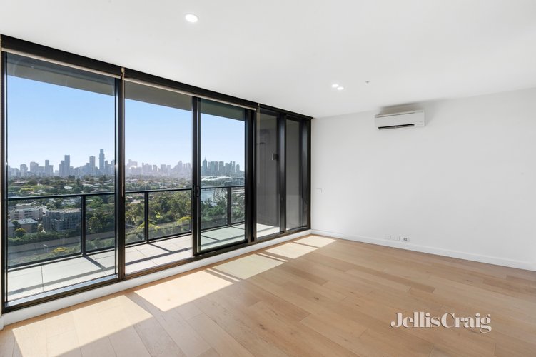 2105/661 Chapel St  South Yarra 3141