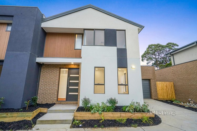 2 106 Wantirna Road Ringwood 3134