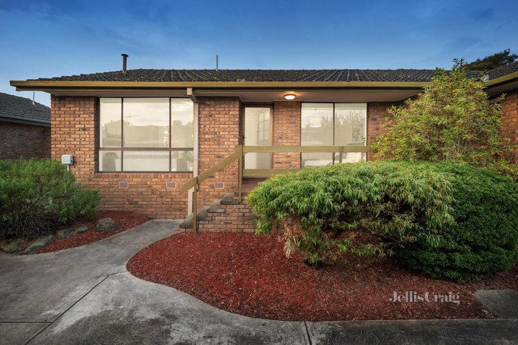 2 11 Clare Street Blackburn 3130
