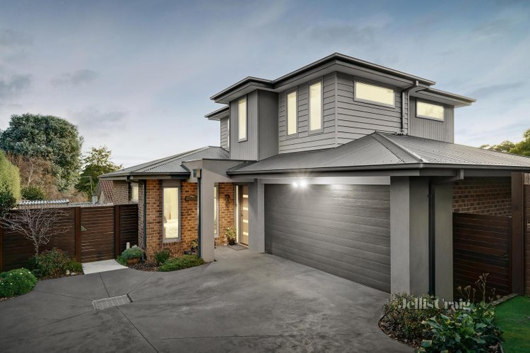 2 11 Gladstone Road Briar Hill 3088