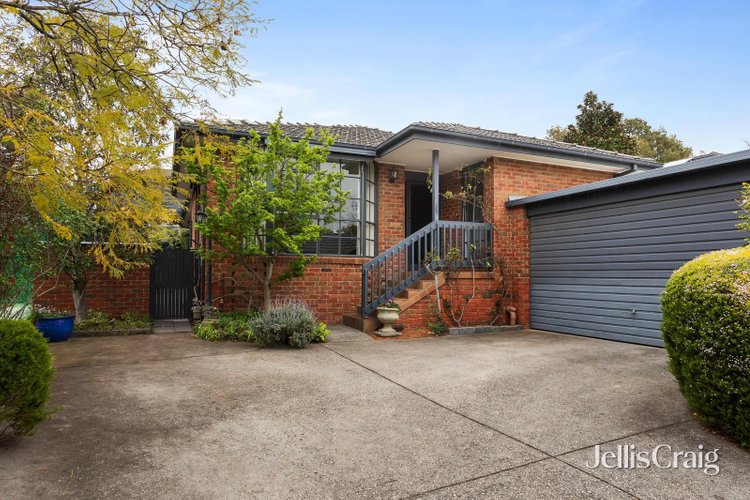2 11 Hazel Street Camberwell 3124