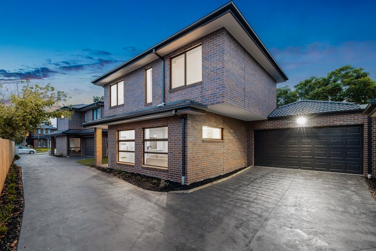 2 11 Monash Drive Mulgrave 3170