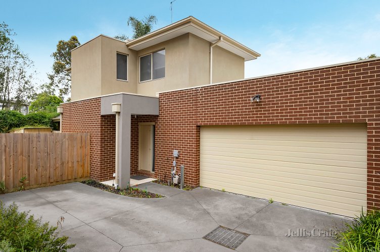 2/11 Stuart Crescent Nunawading 3131