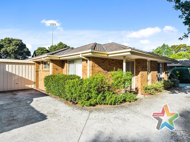 2 111 Colchester Road Kilsyth 3137