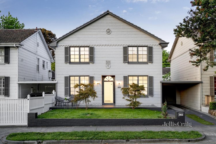 2 111 Kooyongkoot Road Hawthorn 3122