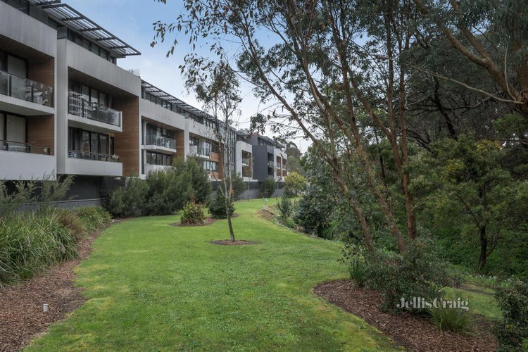 211 251 Canterbury Road Forest Hill 3131