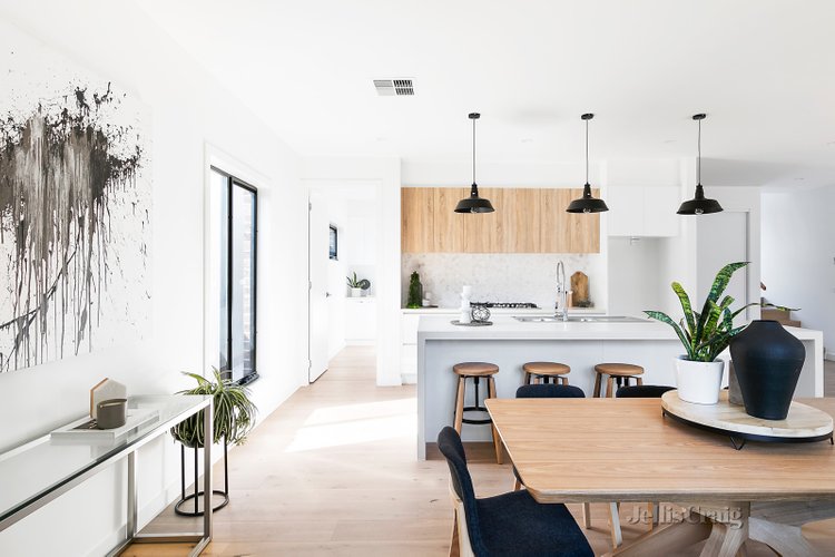 2/114 Bond Street Ivanhoe 3079