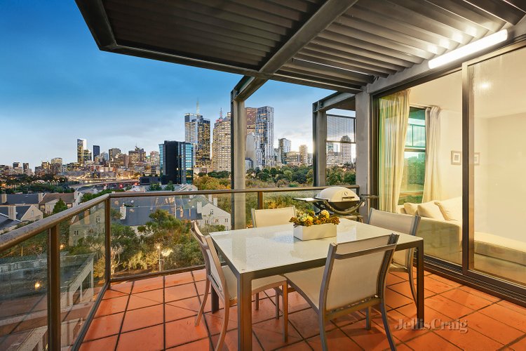 21/155 Wellington Parade South East Melbourne 3002