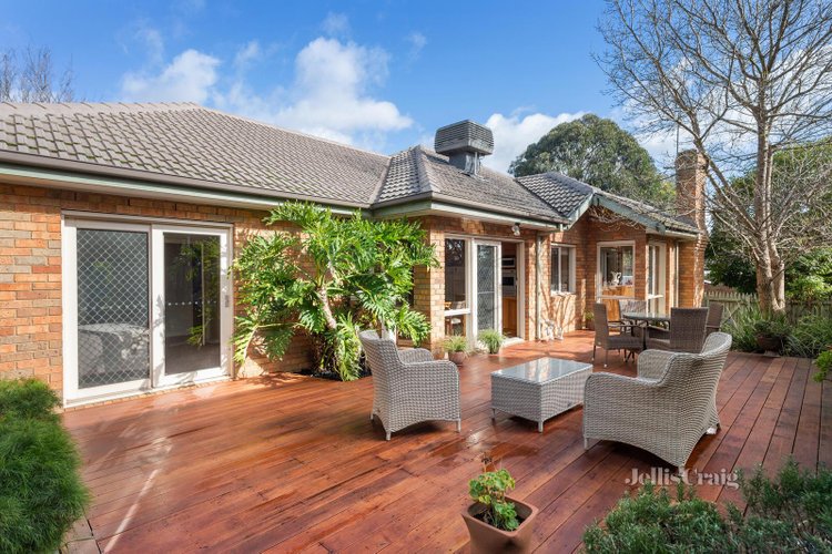 2 1164 Main Road Eltham 3095
