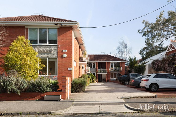 2 12 Brennand Street Fitzroy North 3068
