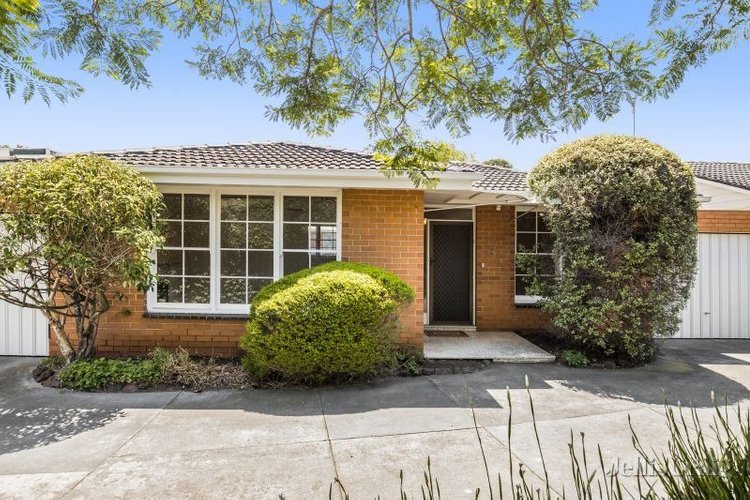 2/12 Burrows Street Brighton 3186