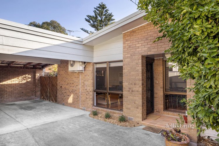 2 12 Charlotte Street Blackburn South 3130