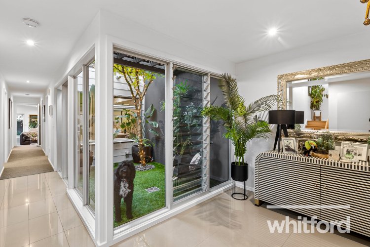 2/12 Herne Street, Manifold&nbsp;Heights