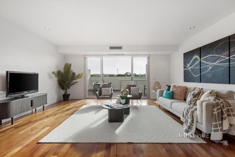 2 12 Kenilworth Grove Glen Iris 3146