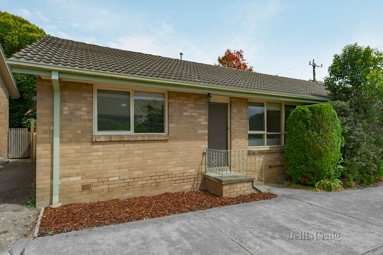 2/12 Orient Avenue Mitcham 3132