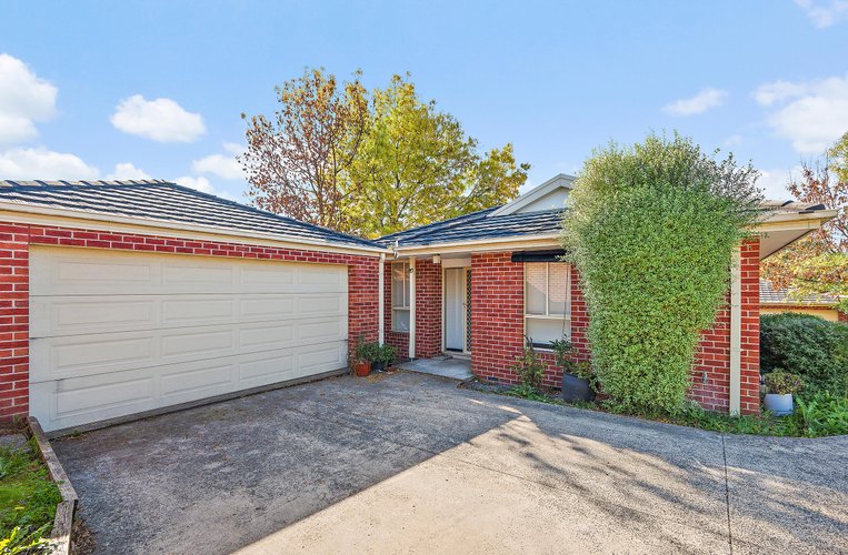 2/12 Victoria Road  Lilydale 3140