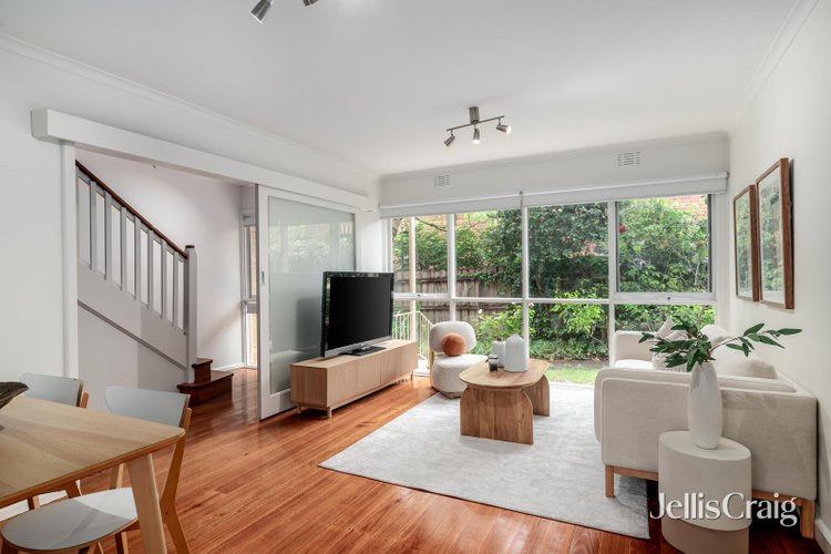 2 12 Wattle Valley Road Canterbury 3126