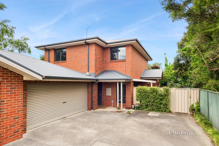 2 1209 Gregory Street Lake Wendouree 3350