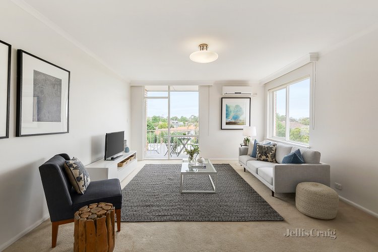 21/21 Tintern Avenue Toorak 3142