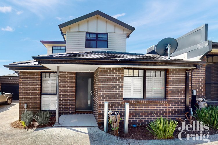2/122 Ogilvie Street  Essendon 3040