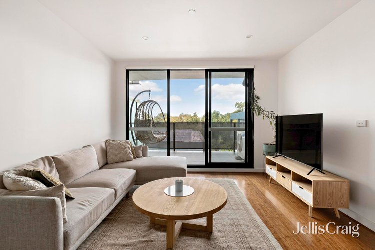 212 314 Pascoe Vale Road Essendon 3040